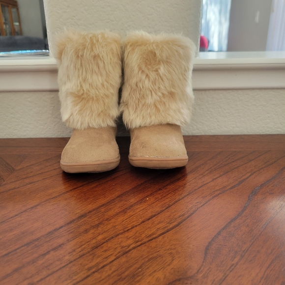 Carter's Other - 🥳SALE🥳 Toddler Boots!❤️ Size 6.
